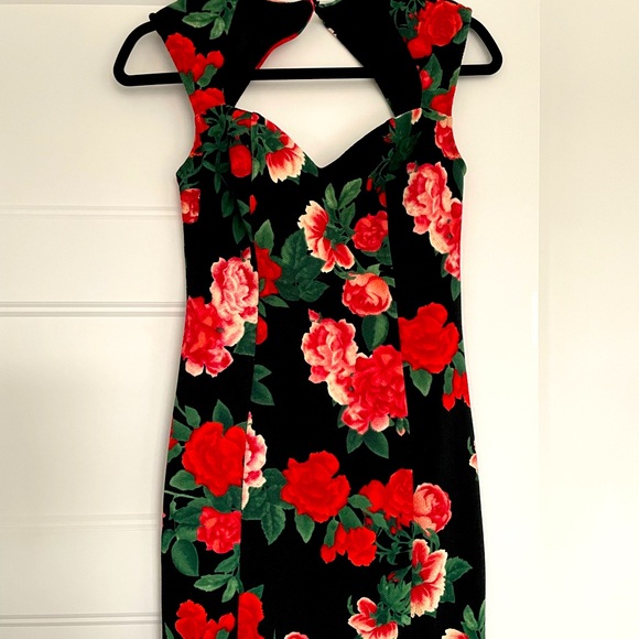 COPY - Sexy Guess dress (like Rouje) perfect for night outs. Size 4 - Picture 1 of 3